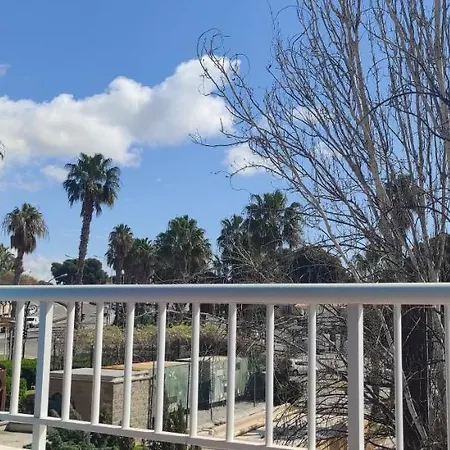 R&g California Apartment *